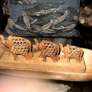 Two items, real wood, Wooden Elephant Statue Set